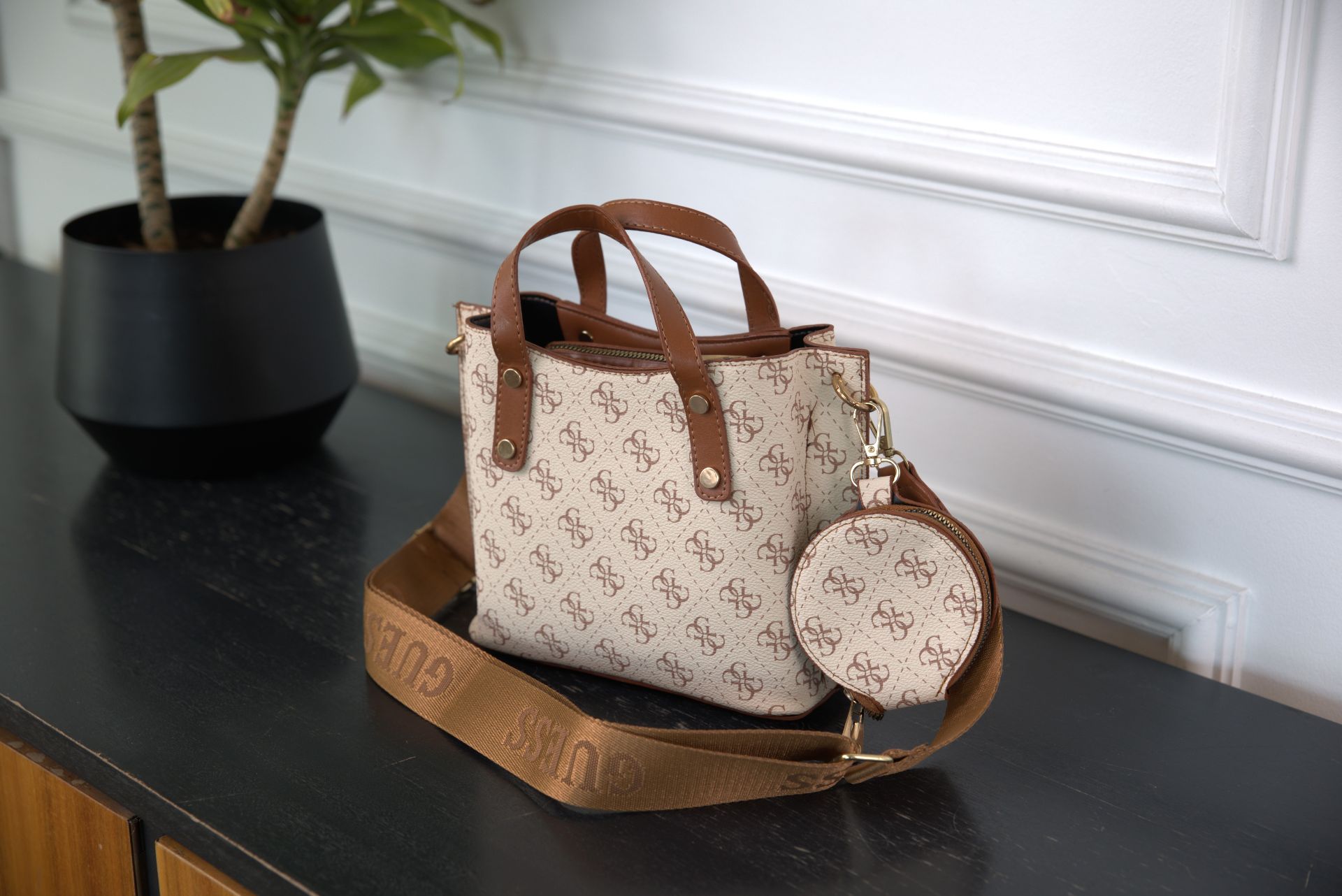 Guess 4G Logo Mini Tote, Beige — фото 2